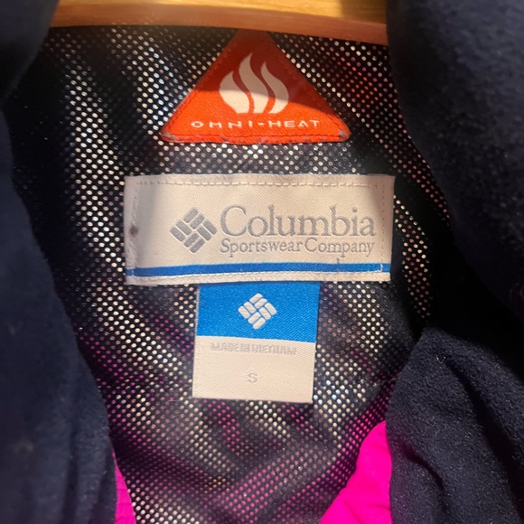 Columbia ski jacket with detachable hood - Picture 2 of 7